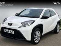 Used Toyota Aygo X PURE 72 HP (52 kW) 2024 White SUV