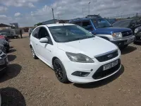 Used Ford Focus Zetec 136 HP (100 kW) 2009 White Hatchback