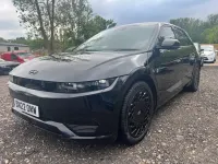 Usado Hyundai Ioniq Ultimate 160 kW (218 CV) 2022 Negro Utilitario