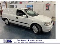 Used Vauxhall Astra 80 HP (58 kW) 2006 White Van