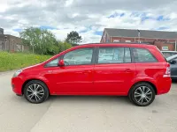 Used Vauxhall Zafira 115 HP (84 kW) 2013 Red MPV