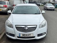 Used Vauxhall Insignia SRi 2012 White Estate