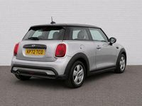 Begagnad Mini Cooper Classic 136 HK (100 kW) 2023 Silver Halvkombi