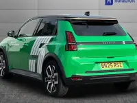 Used Renault 5 E-Tech Komfort 110 kW (150 HP) 2025 Hatchback