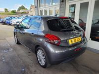 Second-hand Peugeot 208 Allure 2018 Gri Hatchback