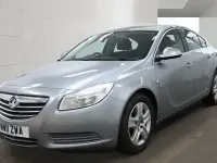 Used Vauxhall Insignia 140 HP (102 kW) 2011 Silver Hatchback