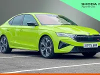 Used Skoda Octavia vRS 265 HP (194 kW) 2025 Green Hatchback