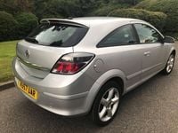 Used Vauxhall Astra Sport 101 HP (74 kW) 2007 Silver Hatchback