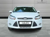 Used Ford Focus Zetec 105 HP (77 kW) 2013 White Hatchback