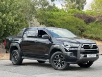 Used Toyota HiLux 204 HP (150 kW) 2021 Black Pickup