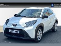 Used Toyota Aygo X PURE 72 HP (52 kW) 2023 White SUV