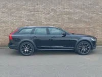 Used Volvo V90 CC Plus 250 HP (183 kW) 2020 Black Estate