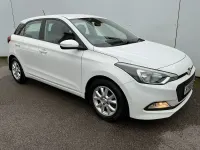 Used Hyundai i20 SE 90 HP (66 kW) 2016 White Hatchback