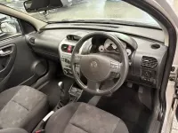 Used Vauxhall Corsa 80 HP (58 kW) 2005 Silver Hatchback