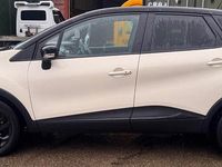 Usado Renault Captur Dynamique 90 HP (66 kW) 2013 Bege SUV