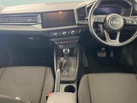 Used Audi A1 Sportback Advanced 116 HP (85 kW) 2019 White Hatchback