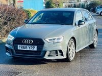 Usado Audi A3 Black Edition 150 HP (110 kW) 2018 Cinzento Sedan
