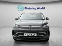 Używany VW Tiguan Elegance 204 KM (150 kW) 2025 Szary SUV