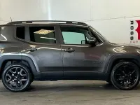 Begagnad Jeep Renegade Night Eagle 120 HK (88 kW) 2020 Grå SUV