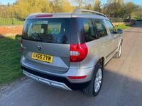 Used Skoda Yeti SE L 2017 Beige SUV