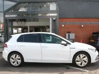 Used VW Golf VIII Style 147 HP (108 kW) 2020 White Hatchback