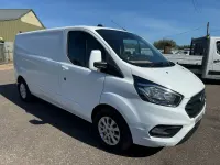Used Ford Transit Custom Limited 130 HP (95 kW) 2020 White Van
