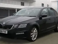 Usado Skoda Octavia vRS 230 HP (169 kW) 2018 Preto Citadino