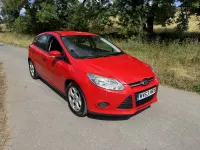 Used Ford Focus Studio 2013 Red Hatchback
