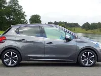 Used Peugeot 208 82 HP (60 kW) 2019 Hatchback