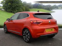 Used Renault Clio Techno 145 HP (106 kW) 2022 Orange Hatchback
