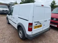 Used Ford Transit Connect 75 HP (55 kW) 2006 White MPV