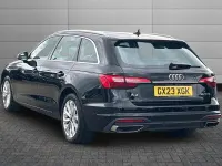 Używany Audi A4 Comfort 150 KM (110 kW) 2023 Czarny Kombi