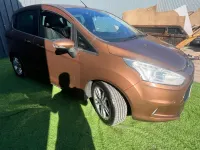 Usado Ford B-MAX Titanium X 105 HP (77 kW) 2015 Dourado Monovolume