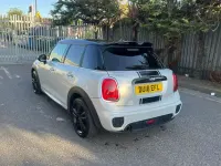 Usado Mini Cooper Hatch 2018 Prateado Citadino