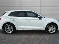 Used Audi Q5 S-Line 295 HP (216 kW) 2022 Glacier white SUV