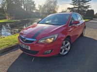Begagnad Vauxhall Astra SRi 2012 Röd Halvkombi