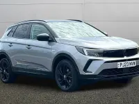 Usado Vauxhall Grandland X 131 HP (96 kW) 2023 Cinzento SUV