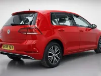 Used VW Golf VII SE 150 HP (110 kW) 2018 Red Hatchback