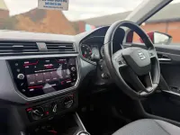 Usado Seat Arona SE Technology 2018 Rojo SUV