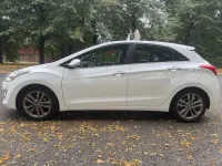 Used Hyundai i30 Premium 118 HP (86 kW) 2016 White Hatchback