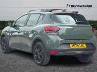Usado Dacia Sandero Extreme 91 CV (66 kW) 2024 Verde Utilitario