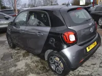 Used Smart ForFour Premium 71 HP (52 kW) 2017 Grey Hatchback