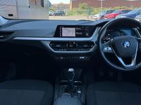 Usado BMW 116 Sport Line 116 CV (85 kW) 2023 Negro Utilitario