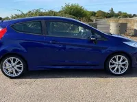 Used Ford Fiesta Zetec 125 HP (91 kW) 2013 Blue Hatchback