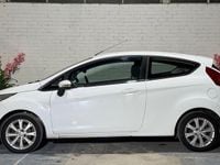 Used Ford Fiesta Zetec 2009 White Hatchback