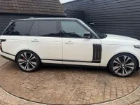 Used Land Rover Range Rover SVAutobiography Dynamic Black 566 HP (416 kW) 2018 White SUV