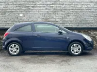 Używany Vauxhall Corsa S 2013 Niebieski Hatchback