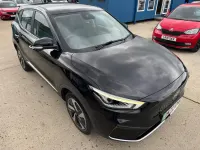 Usado MG ZS SE 114 kW (156 HP) 2022 Preto SUV