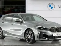 Usado BMW M135 Shadowline 306 HP (225 kW) 2023 Cinzento Citadino