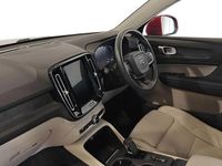 Used Volvo XC40 Momentum 188 HP (138 kW) 2020 Red SUV